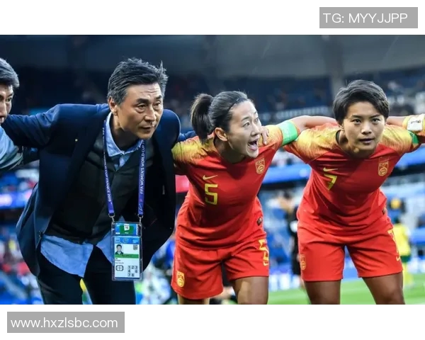 中国女足迎战荷兰女足力争突破展现拼搏精神与团队合作的精彩对决